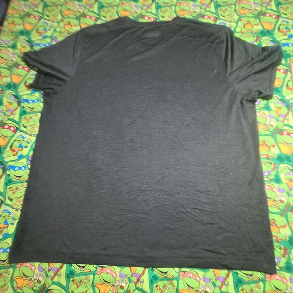 Under Armour T Shirt Mens 2XL Black Heatgear Active Work Out Gym - Picture 8 of 9
